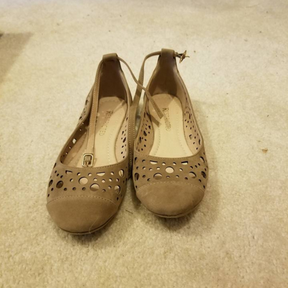 Restricted Tan Flats